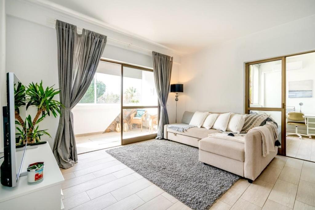 Spacious 1 Bed In Vilamoura, Fast Wifi & Pool Куартейра Екстер'єр фото