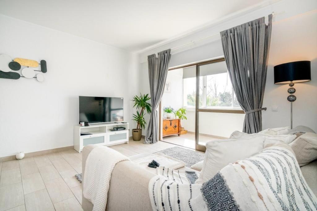 Spacious 1 Bed In Vilamoura, Fast Wifi & Pool Куартейра Екстер'єр фото